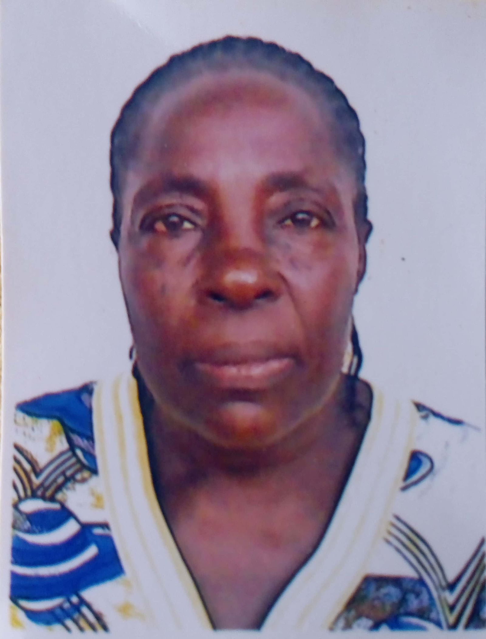 Honoraire NGUEMCHE Lucienne Confirmée le 11 avril 1993